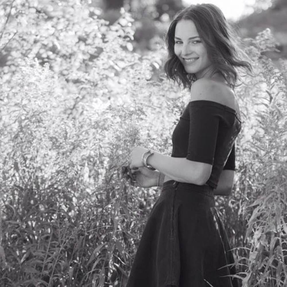 Meet your Posher, Livi